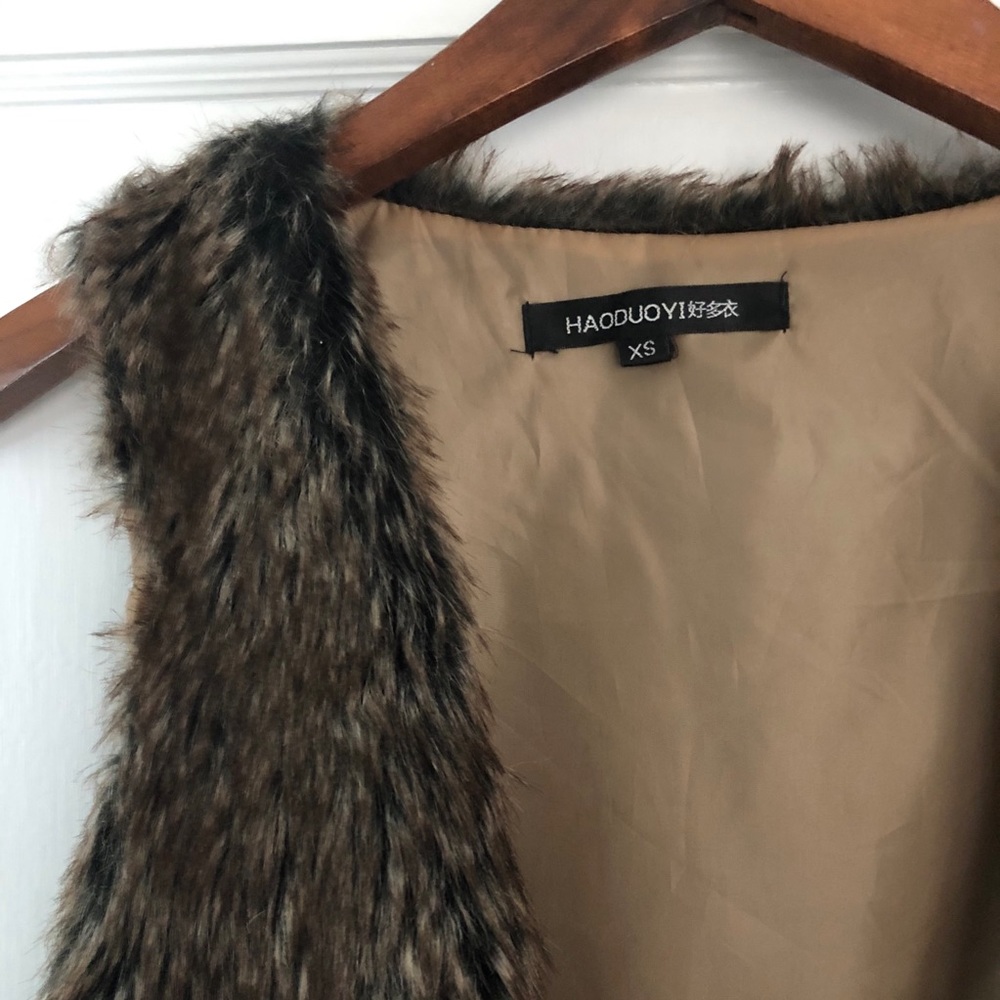 Fur Vest - Picture 2 of 2